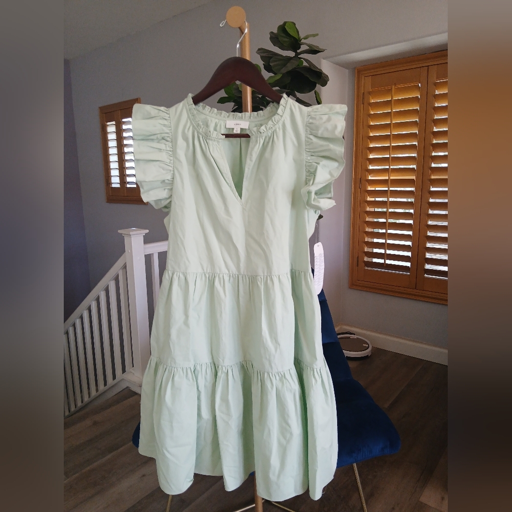 NWT A loves A Girl Dress in Green. Size S (Sample Sale)